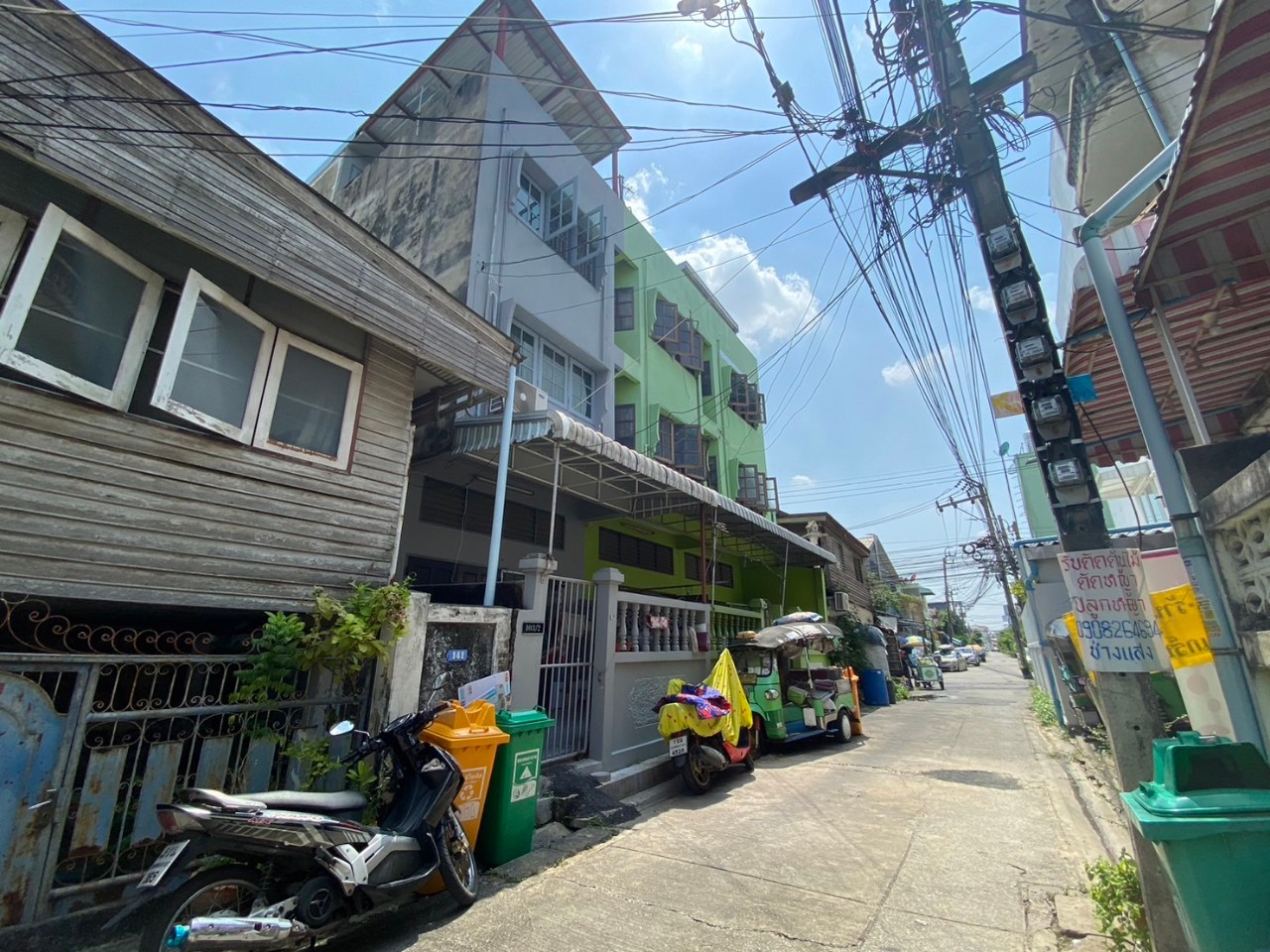 ขายด่วนบ้าน3ชั้นครึ่ง ซอยวัดทองสุทธาราม เขตบางซื่อ กรุงเทพมหานคร